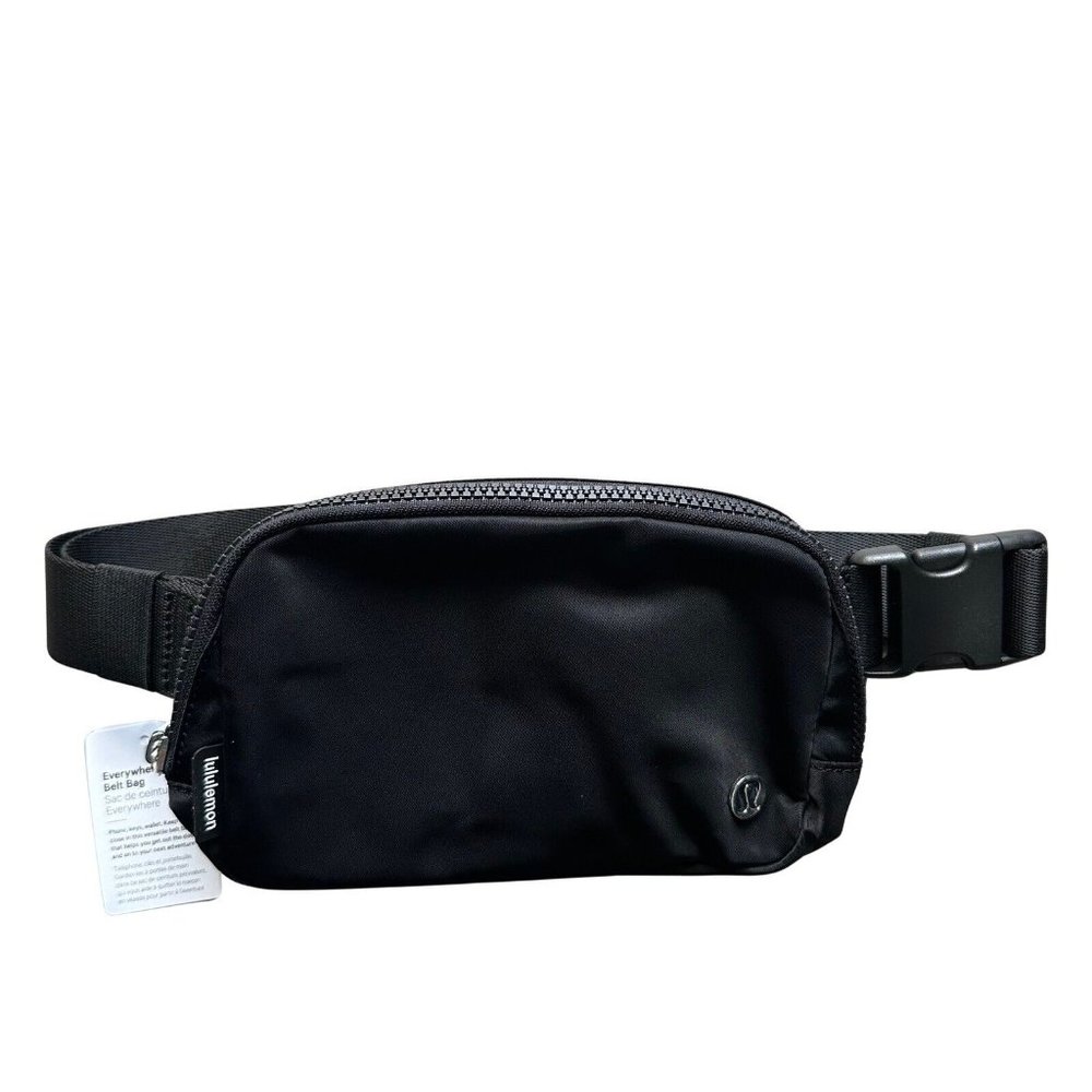 lululemon Everywhere Belt Bag Black 1L NWT 🍋